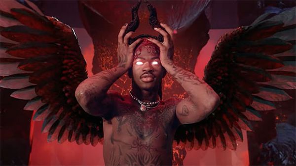 Ο συγγραφέας του Call Μe By Your Name εγκρίνει το «σατανικό» κλιπ του Lil Nasn X
