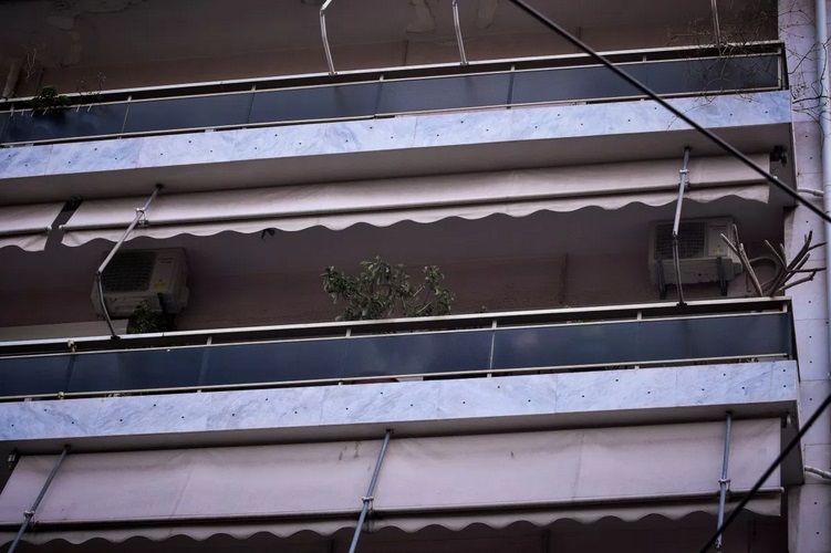 Σωτήρης Ταχτσόγλου: Κρεμάστηκα από το μπαλκόνι και έπεσα από τον τρίτο όροφο