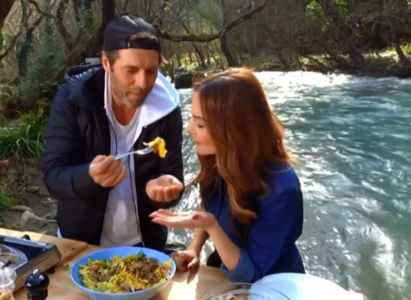 Γιάννης Στάνκογλου : Ταλαντούχος και στη μαγειρική ο ηθοποιός – Η καρμπονάρα σε συνεργασία με τη Βανδή