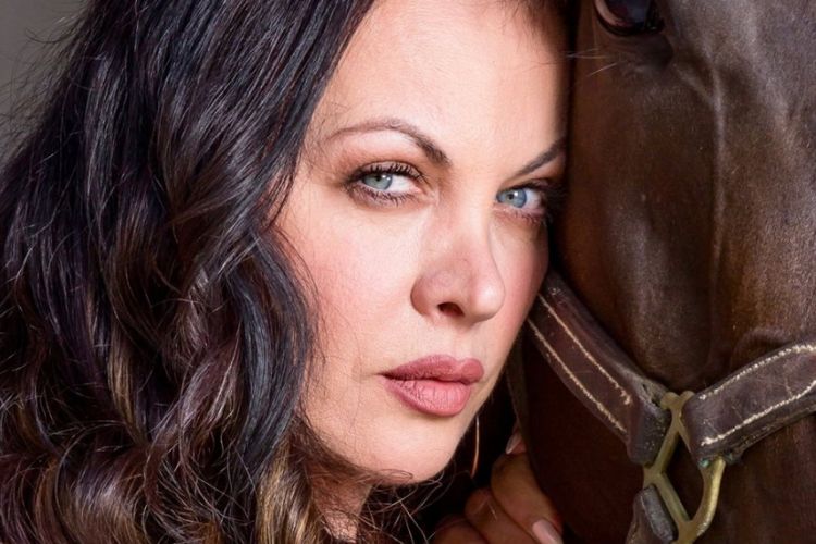 Νένα Χρονοπούλου : «Χθες έφυγε ένα παιδί από κοροναϊό, θα μπορούσε να είναι το δικό μου»