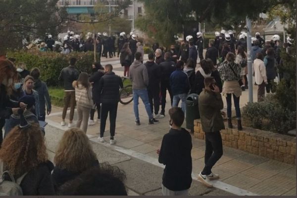 Στο κόκκινο η κόντρα για την αστυνομική βία : Η παρέμβαση Μητσοτάκη και οι φόβοι για κοινωνική ένταση