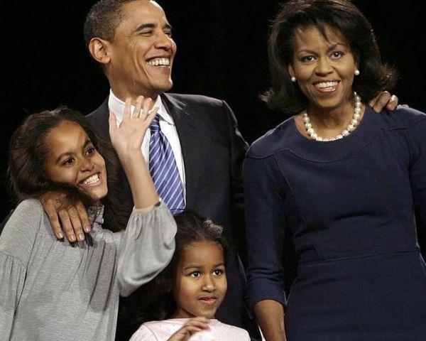 Μισέλ Ομπάμα: Η -όχι και τόσο- διαφορετική καραντίνα της οικογένειας Ομπάμα