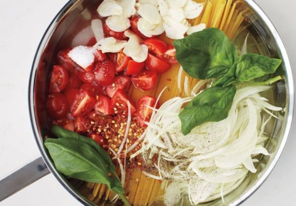 Η διασημότερη (και πιο γρήγορη) μακαρονάδα του ίντερνετ είναι αυτή της Μάρθα Στιούαρτ