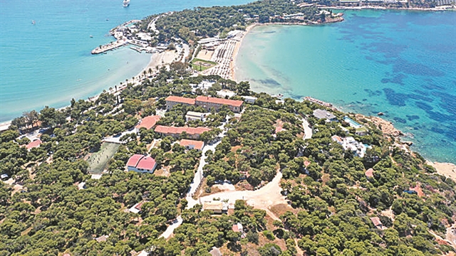 Προσκλητήριο σε επενδυτές για 38 «χρυσά» ακίνητα της Εκκλησίας