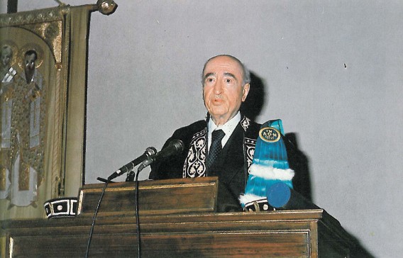 Παντελής Πρεβελάκης : Την ιστορία τη διδάσκουν οι νεκροί