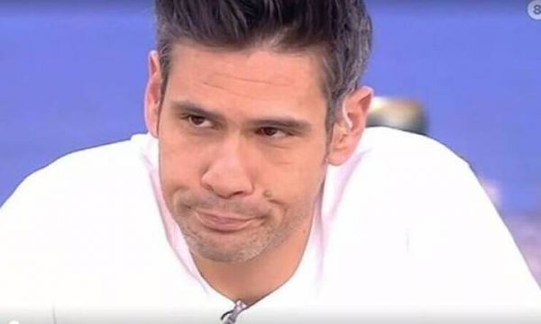 Δημήτρης Ουγγαρέζος : Ατύχημα για τον παρουσιαστή – Τι συνέβη;