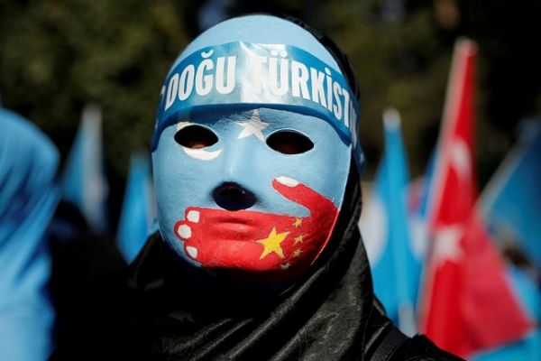 Η Τουρκία επιμένει στην αναβάθμιση των σχέσεων με την Κίνα παρά το αγκάθι των Ουιγούρων