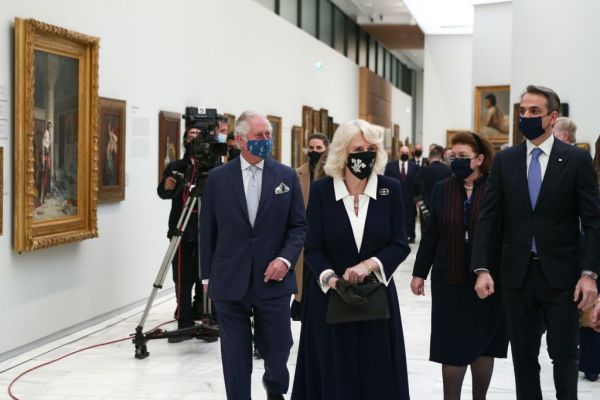 Όλα όσα έγιναν στην Εθνική Πινακοθήκη – Οι εμφανίσεις που ξεχώρισαν και ο πίνακας που εντυπωσίασε τον Κάρολο