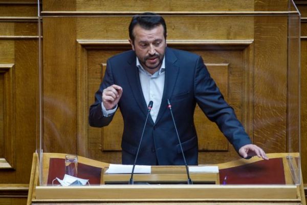 Βουλή: Μετωπική κυβέρνησης – ΣΥΡΙΖΑ για την υπόθεση Παππά – Καλογρίτσα και τηλεοπτικές άδειες