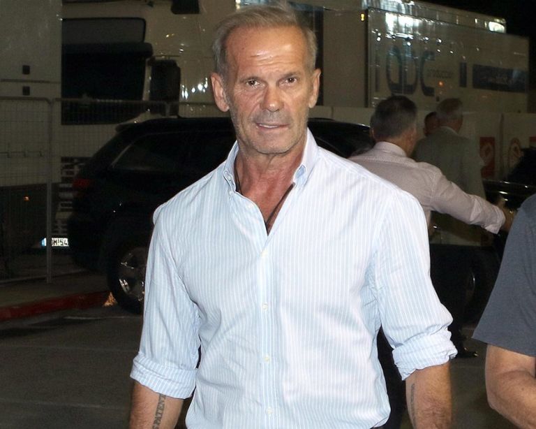 Δείτε τον Πέτρο Κωστόπουλο 20 ετών και με μακρύ μαλλί