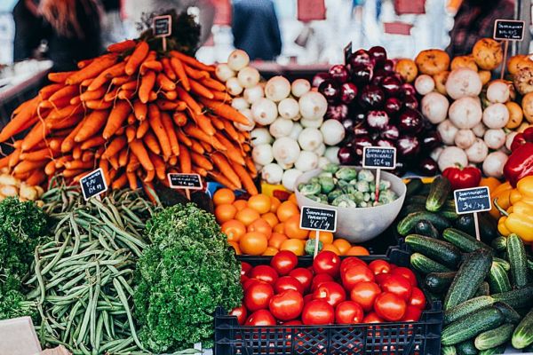 Βιολογικά Φρούτα και Λαχανικά: Για ποια αξίζει η πιο ακριβή επιλογή;