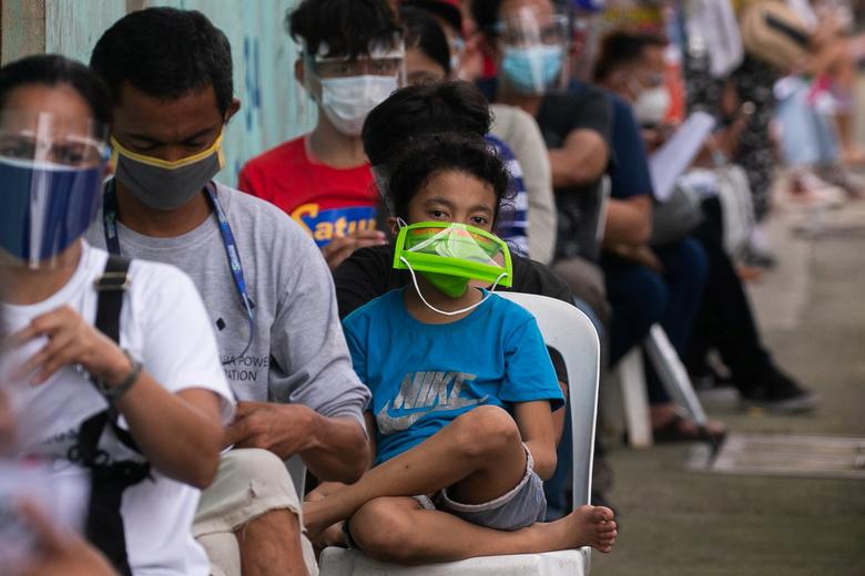 Φιλιππίνες : Σε αυστηρή καραντίνα οι κάτω των 18 ετών για να περιοριστεί η έξαρση του κοροναϊού