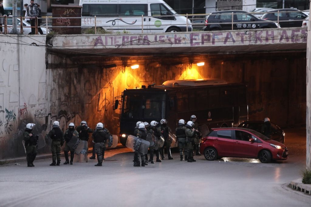 Πέραν του απόηχου