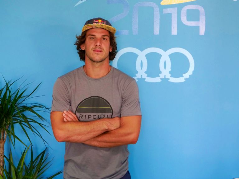 Νίκος Πλυτάς: Εντυπωσιακά σλάλομ σε πάγο και χιόνια που κόβουν την ανάσα