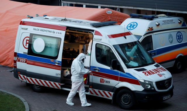Πολωνία : Λυγίζει από την πανδημία – Καταρρέουν τα νοσοκομεία
