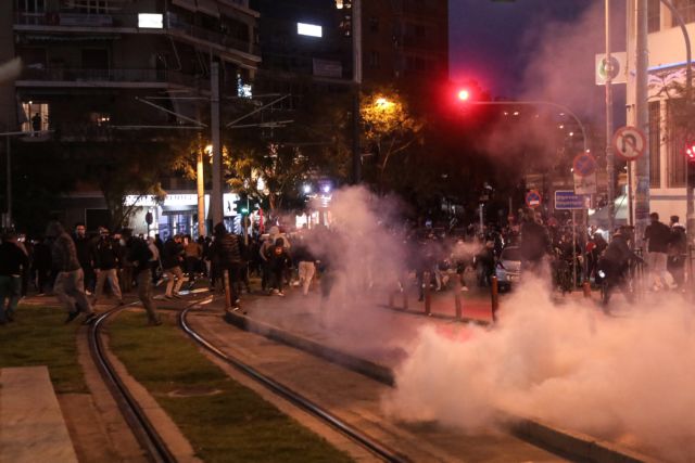 Μήνυση Σπίρτζη για τα επεισόδια της Νέας Σμύρνης