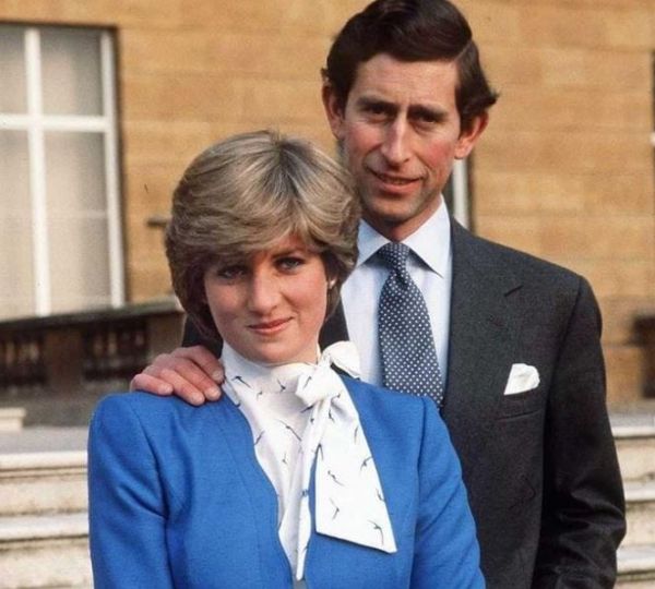 Πριγκίπισσα Νταϊάνα: Σπάνιο γράμμα στο οποίο αποκαλεί τη βασίλισσα Ελισάβετ «αφεντικό»