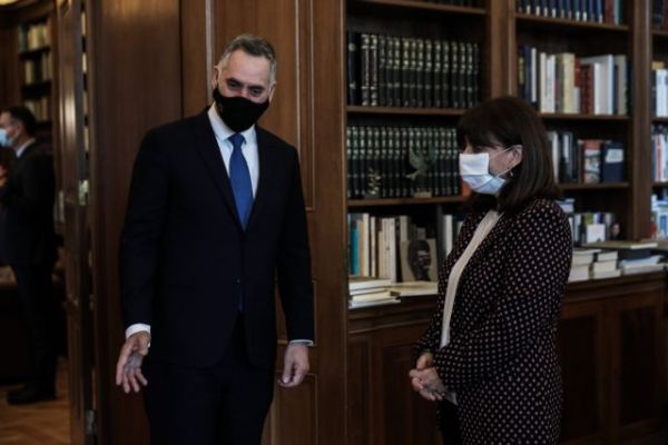 Κυπριακό : Συνάντηση της Σακελλαροπούλου με τον πρόεδρο του ΔΗΚΟ Ν. Παπαδόπουλο