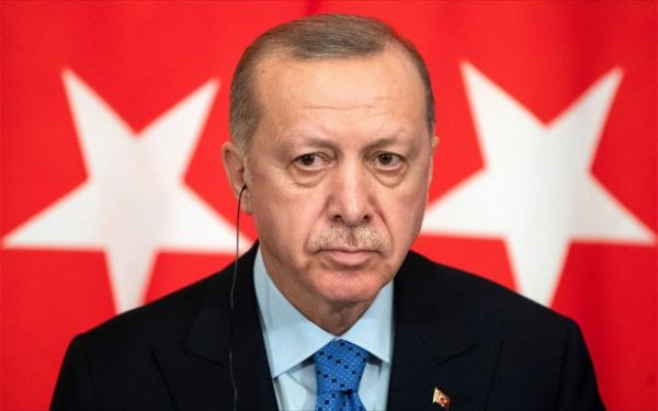 Τα φάλτσα της πολιτικής του Ερντογάν