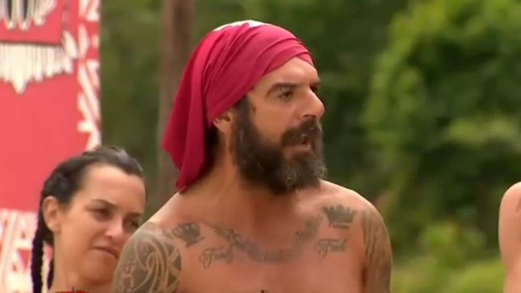 Survivor: Τριαντάφυλλος σε Τζέιμς – «Γιατί κάνεις τον ρουφιάνο;»