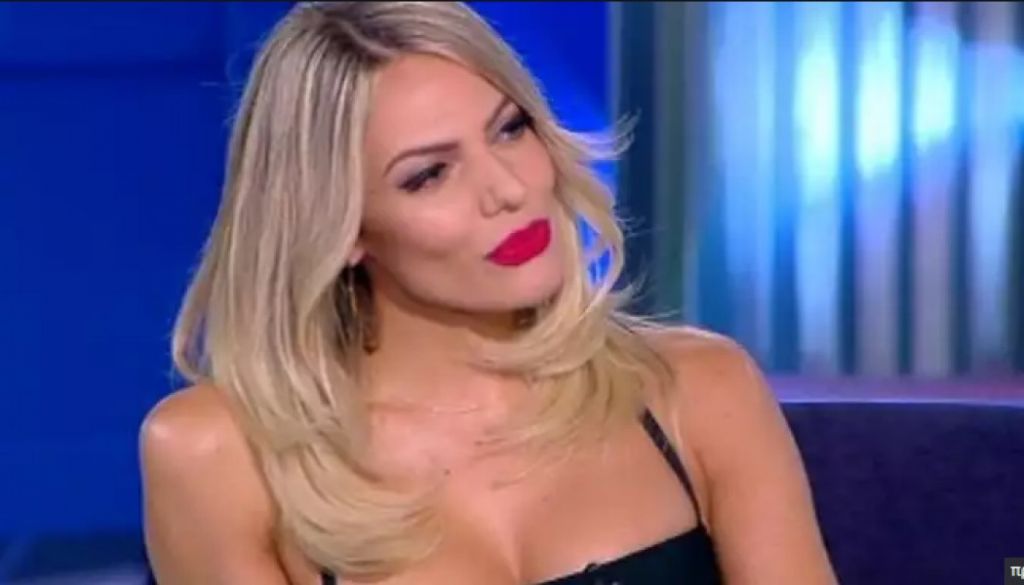 Κόλαση η Μαλέσκου με το αθλητικό κολάν της