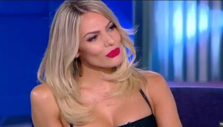 Κόλαση η Μαλέσκου με το αθλητικό κολάν της