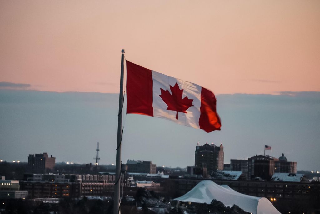 Καναδάς : Η κυβέρνηση ποντάρει στην αύξηση των μεταναστών για την πολυπόθητη ανάκαμψη