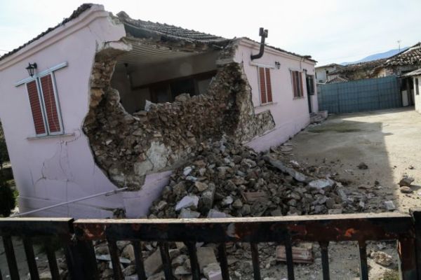 Σεισμός στην Ελασσόνα: Σε απόγνωση οι κάτοικοι για τρίτη νύχτα – Τρομάζει η ενεργοποίηση του «αγνώστου» ρήγματος