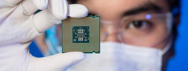 Πυρετός επενδύσεων σε τσιπ εν μέσω παγκόσμιας έλλειψης