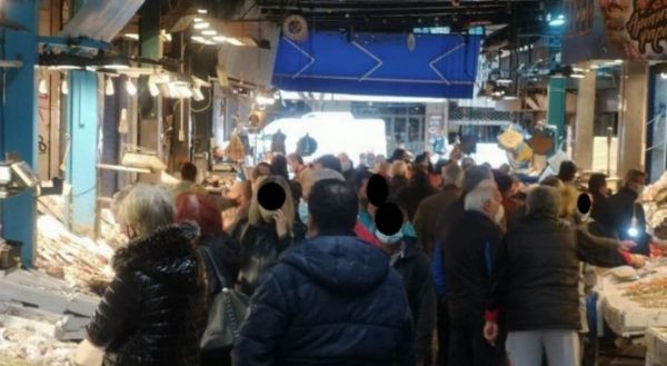 Θεσσαλονίκη: Το αδιαχώρητο στην αγορά του Καπανίου για το σαρακοστιανό τραπέζι