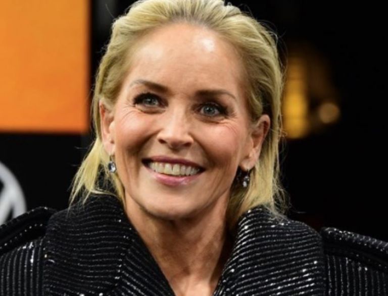 Σάρον Στόουν: Η σεξουαλική κακοποίηση, τα αρπακτικά του Χόλιγουντ και η δεύτερη ευκαιρία στη ζωή