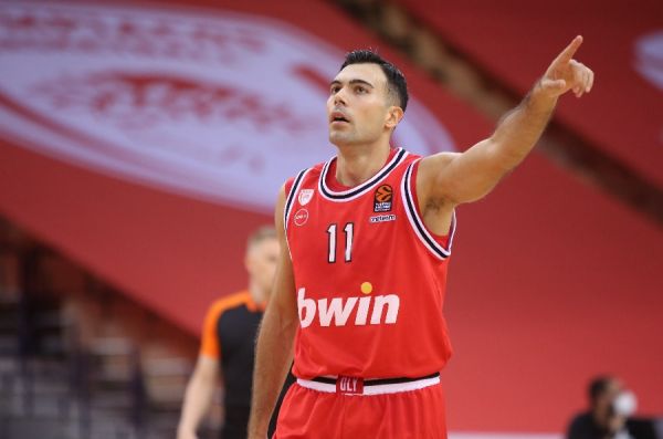 Σλούκας Part 2 : Οι Αγγελόπουλοι, ο Σπανούλης και η επιστροφή