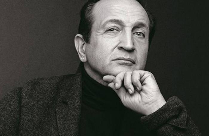 Σπύρος Μπιμπίλας : Μιλά για το «επεισόδιο» με την Αννίτα Πάνια – «Δεν έχω καμία τρέλα…»