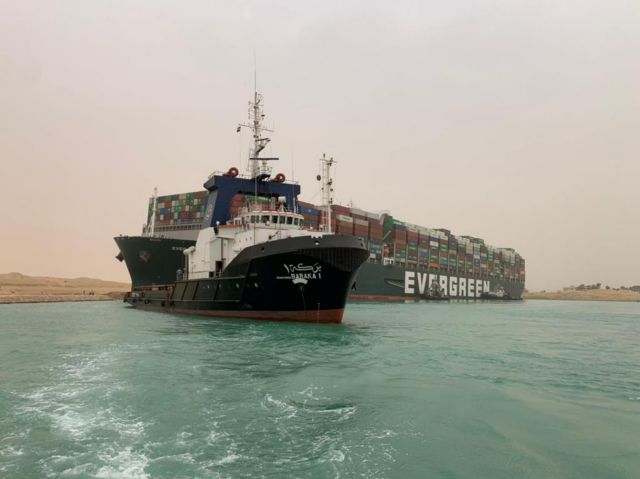 Διώρυγα του Σουέζ : Εκτινάχθηκαν τα ναύλα για μεταφορές πετρελαίου