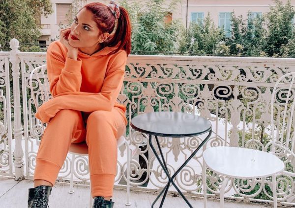 Μαίρη Συνατσάκη : Δείχνει πώς ανακαίνισε την κουζίνα στο νέο της σπίτι