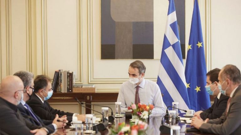 Σύσκεψη Μητσοτάκη με δημάρχους νησιών : Δεν θα υπάρξει ξανά νέα Μόρια