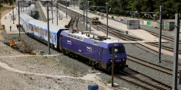 Πάτρα: Εκτροχιασμός τρένου στον σιδηροδρομικό σταθμό του Αγίου Ανδρέα