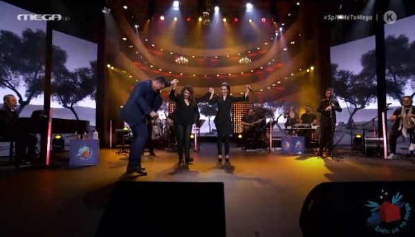 Απολαυστικό τσάμικο από την Ζαρίφη στο «Ιτιά ιτιά λουλουδιασμένη»