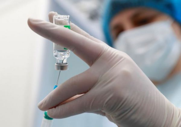 Εμβόλια : Εγιναν λάθη παραδέχεται η Φον ντερ Λάιεν