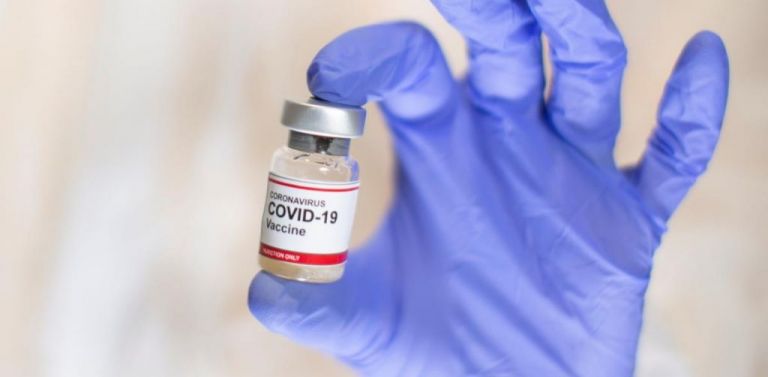 Κοροναϊός : Οι θεραπείες και τα φάρμακα που πρέπει να αποφύγετε πριν από τον εμβολιασμό