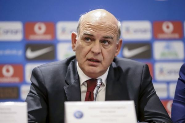 Δεν είμαστε αμερικανάκια κύριε (πρώην) πρόεδρε…