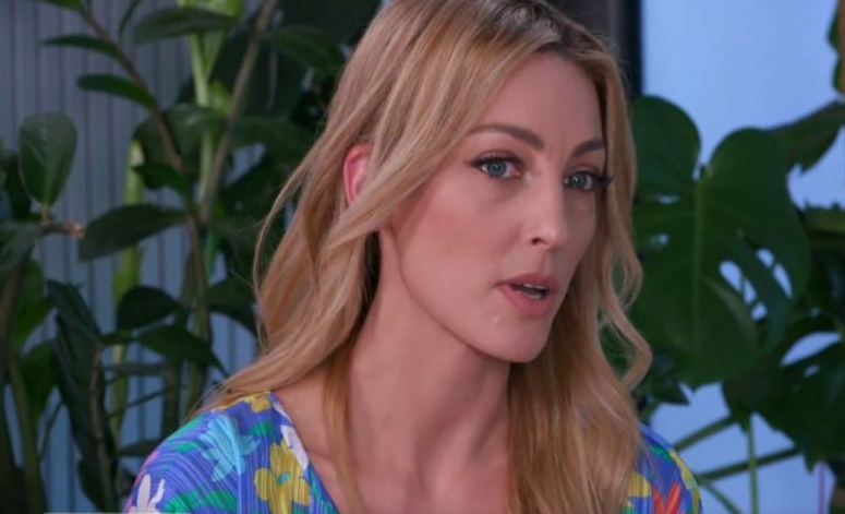 Βανέσα Αδαμοπούλου: Επιστρέφει με μια διασκευή σε κομμάτι του Βασίλη Καζούλη