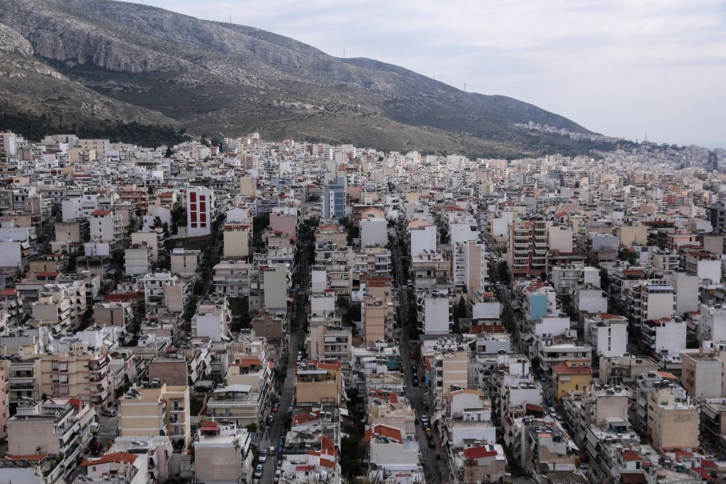 Κοροναϊός : «Φλέγονται» οι γειτονιές της Αττικής – Η κατανομή στο Λεκανοπέδιο