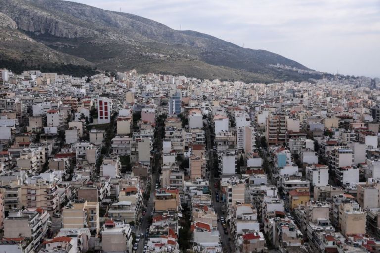 Κοροναϊός : «Φλέγονται» οι γειτονιές της Αττικής – Η κατανομή στο Λεκανοπέδιο