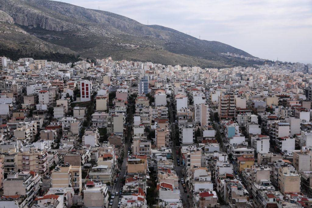 Κοροναϊός : «Φλέγονται» οι γειτονιές της Αττικής - Η κατανομή στο Λεκανοπέδιο