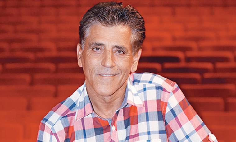 Π. Ξεκούκης: «Ήθελα να γίνω ιερέας, αλλά είχα πάθος με τις γυναίκες»