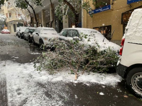 Αγριεύει ο καιρός τις επόμενες ώρες – «Λευκή» 25η Μαρτίου με χιόνια και στην Πάρνηθα