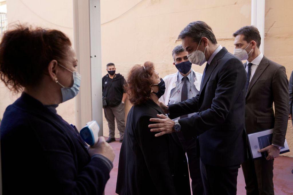 Μητσοτάκης : Μέσα από τον εμβολιασμό ξαναχτίζουμε την εμπιστοσύνη των πολιτών στο κράτος και στο Εθνικό Σύστημα Υγείας