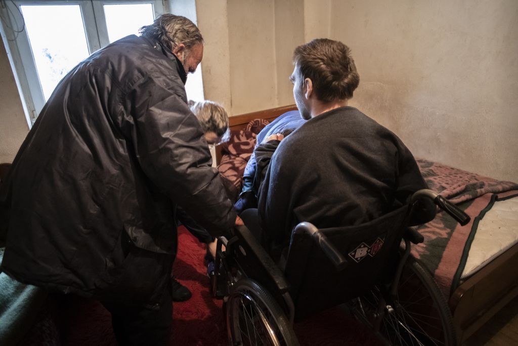 Γιατροί του Κόσμου : Έκκληση για βοήθεια σε 24χρονο με βαριά ψυχοκινητική καθυστέρηση στην Ελασσόνα