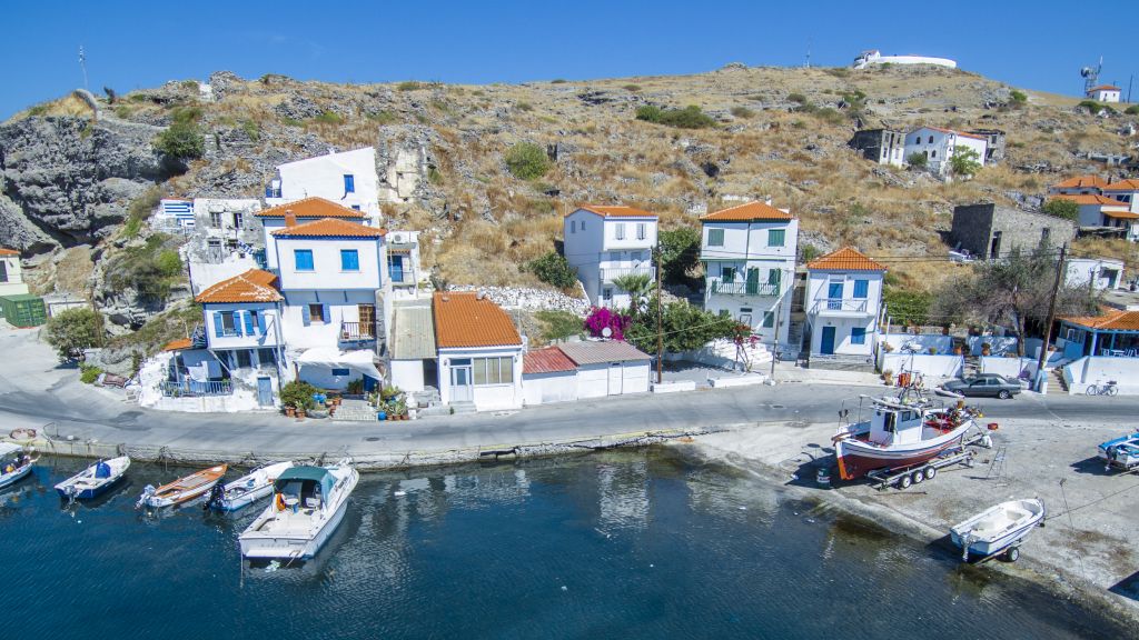 Ανανεώσιμες πηγές θα προσφέρουν θέρμανση και ηλεκτρικό στον Άγιο Ευστράτιο